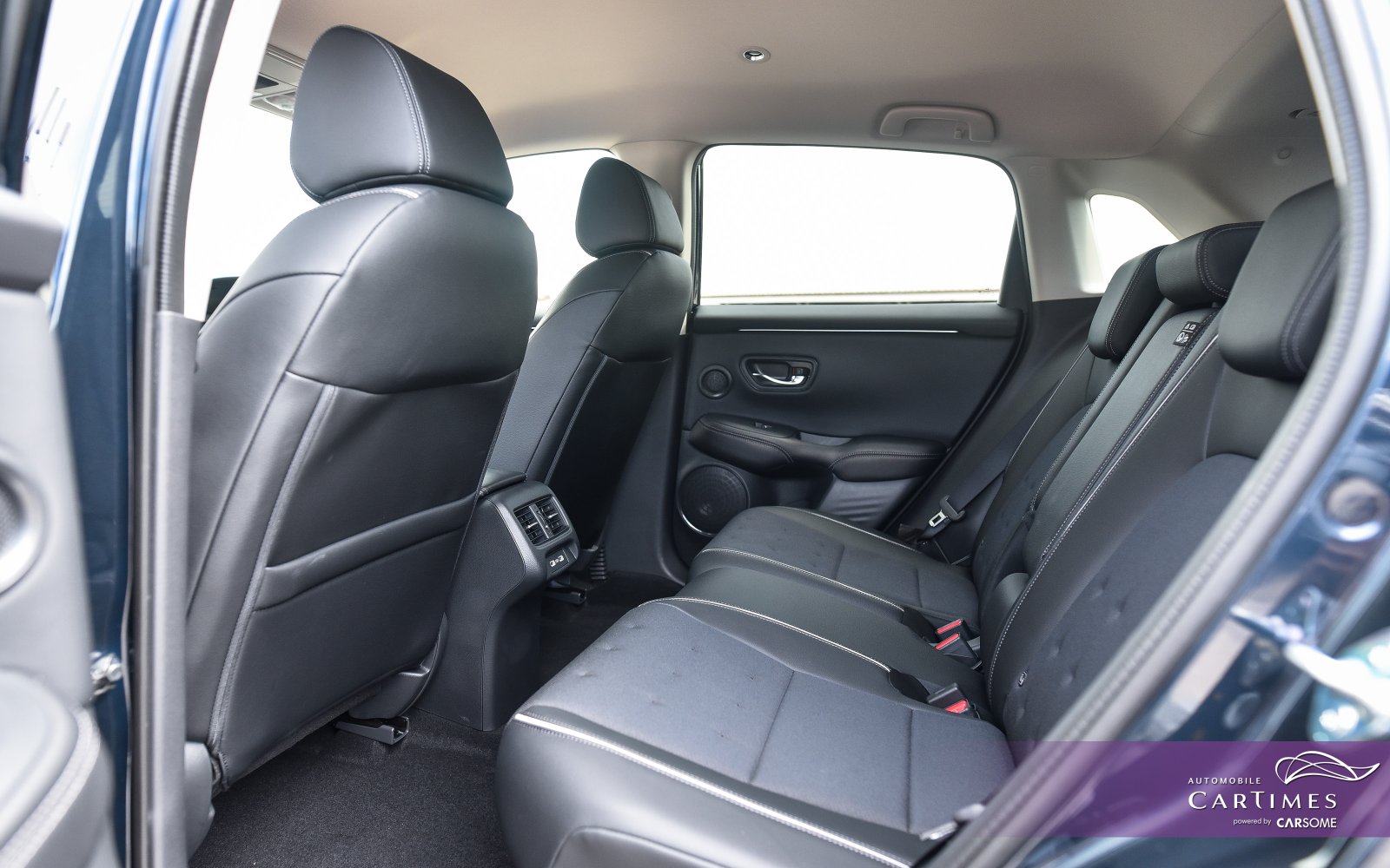 Honda ZR-V 2.0 e:HEV photo 9